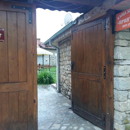 Guest House Friends Emen Экстерьер фото